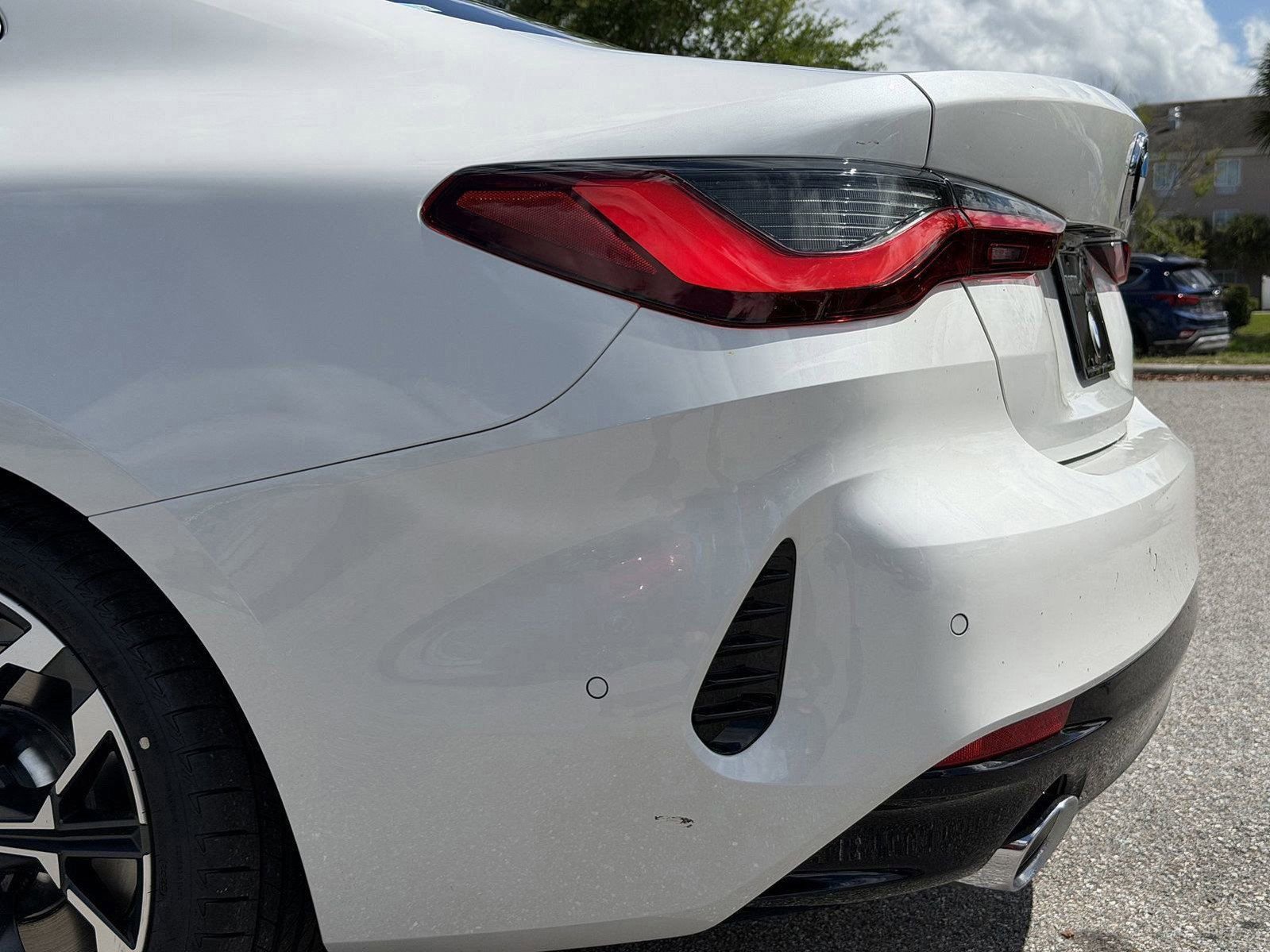 New 2026 BMW 430i Coupe w/ Premium Package image 10