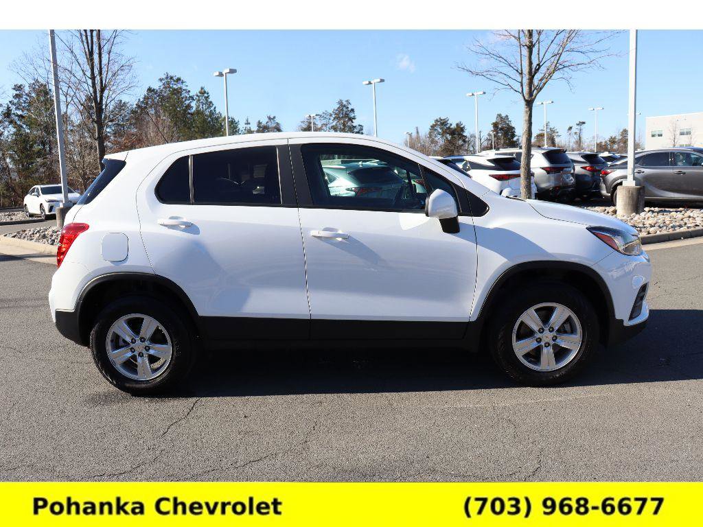 Used 2022 Chevrolet Trax LS w/ Tint and Cruise Package image 8