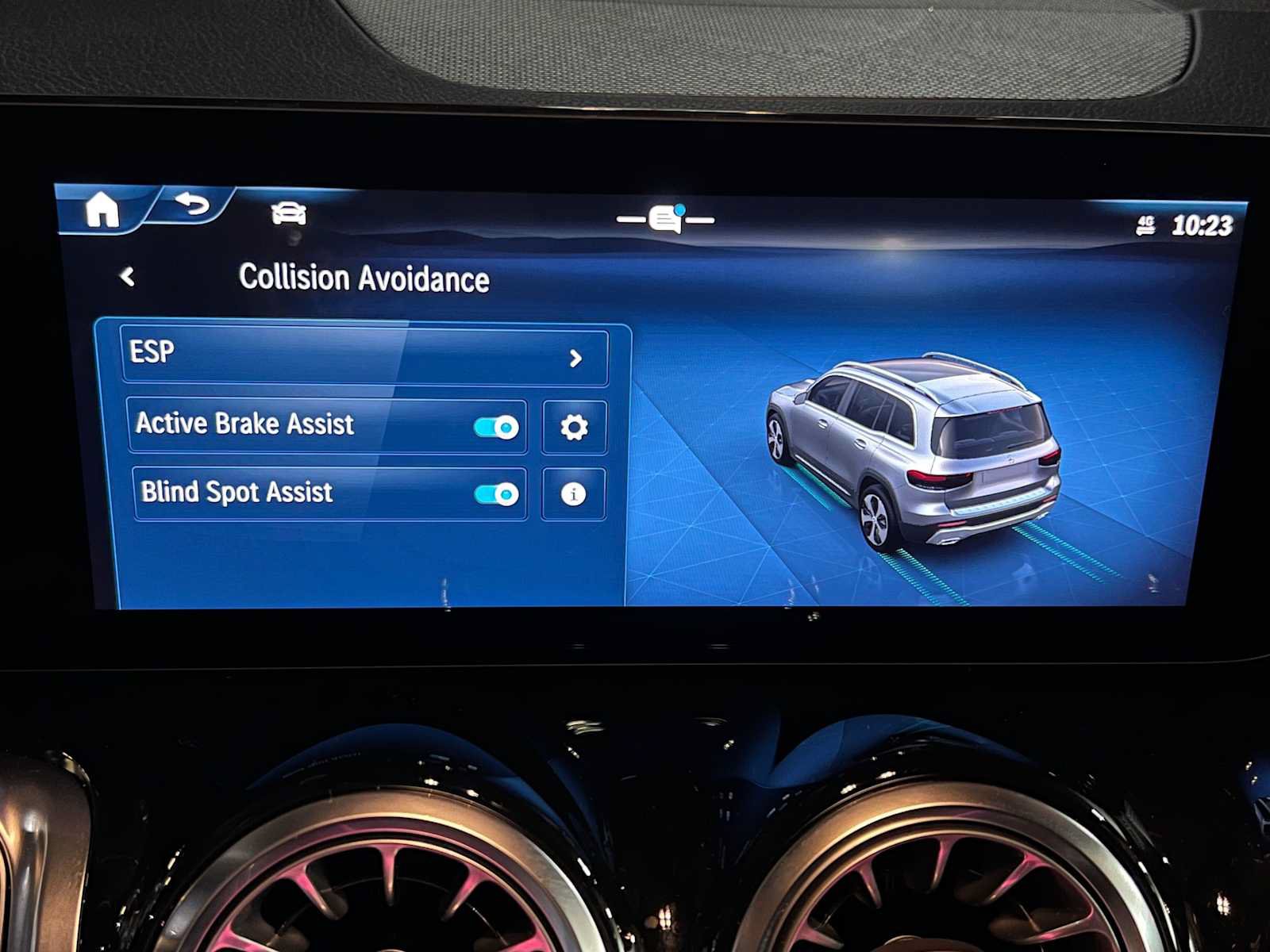 Certified 2026 Mercedes-Benz GLB 250 4MATIC image 39