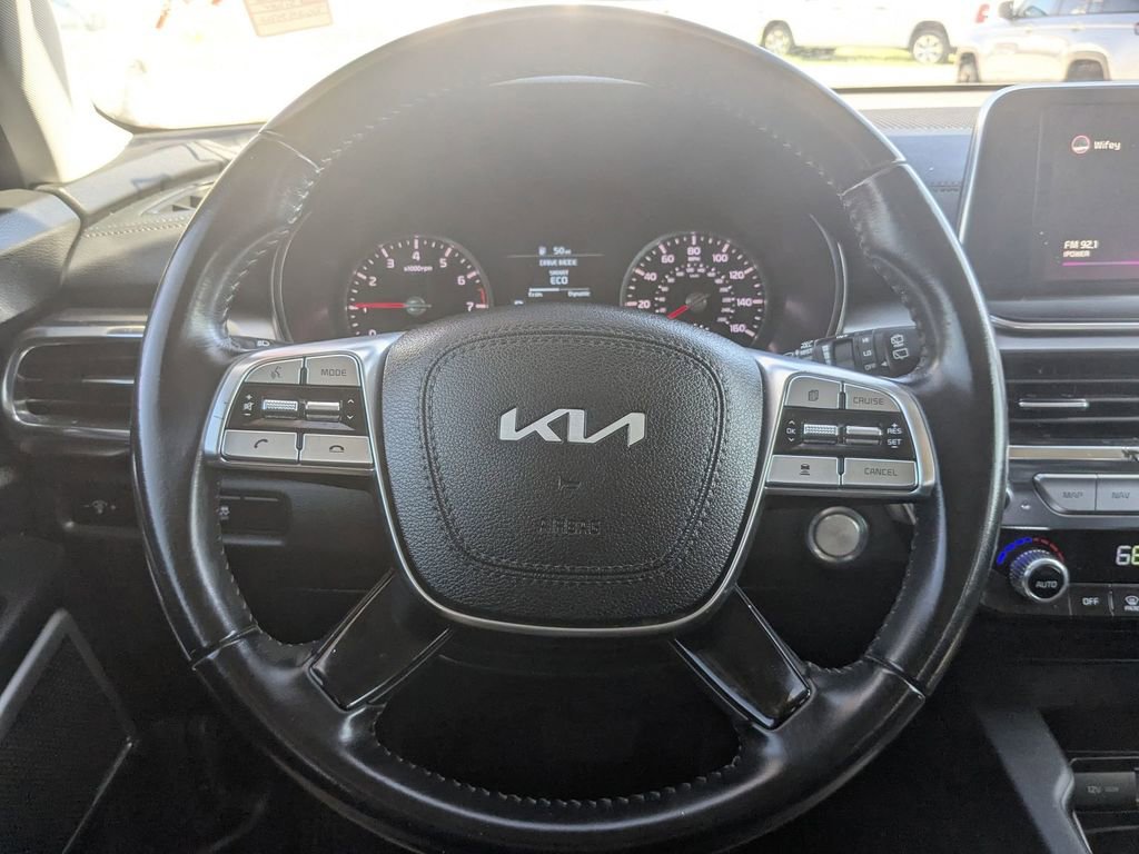 Used 2022 Kia Telluride LX image 20