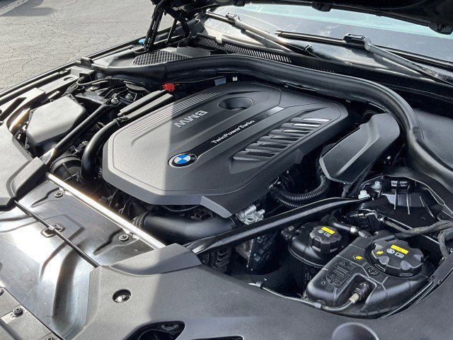 Used 2017 BMW 540i xDrive image 10