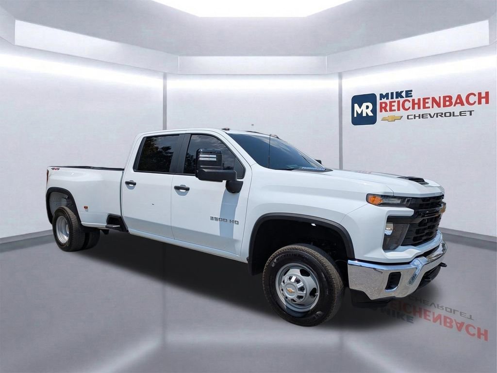 Used 2024 Chevrolet Silverado 3500 W/T w/ WT Convenience Package AWD/4WD image 2