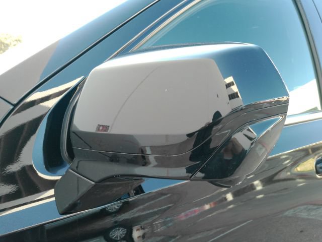 Used 2026 Chevrolet Tahoe LT RWD image 17