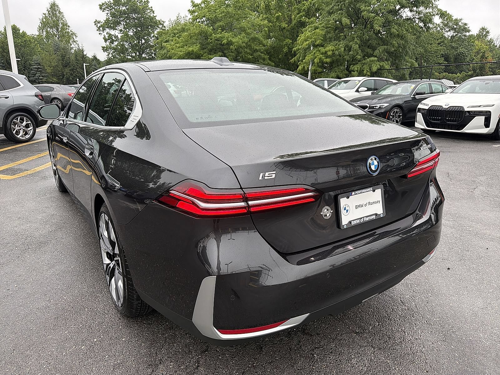 Used 2026 BMW i5 eDrive40 w/ Premium Package AWD/4WD image 12