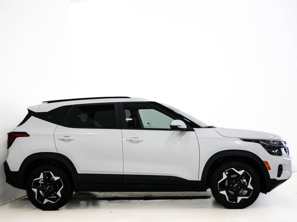 Used 2025 Kia Seltos S image 4