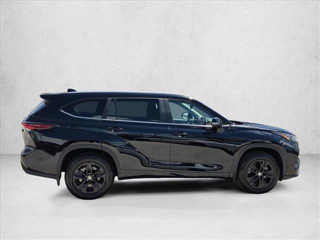 Used 2026 Toyota Highlander XLE AWD/4WD image 4