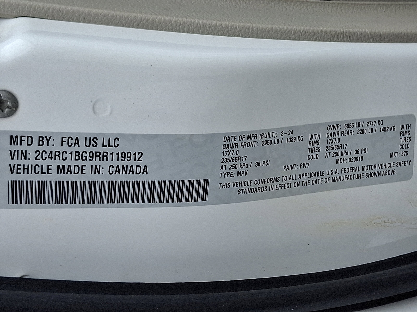 Used 2024 Chrysler Pacifica Touring-L image 27