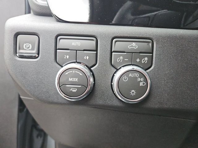 New 2026 GMC Sierra 1500 SLE AWD/4WD image 12