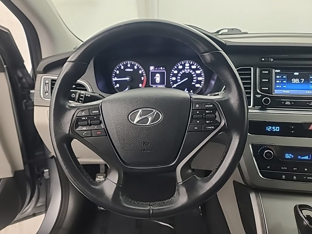 Used 2015 Hyundai Sonata Limited FWD image 31