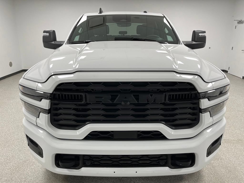 Used 2025 RAM 2500 Big Horn AWD/4WD image 3