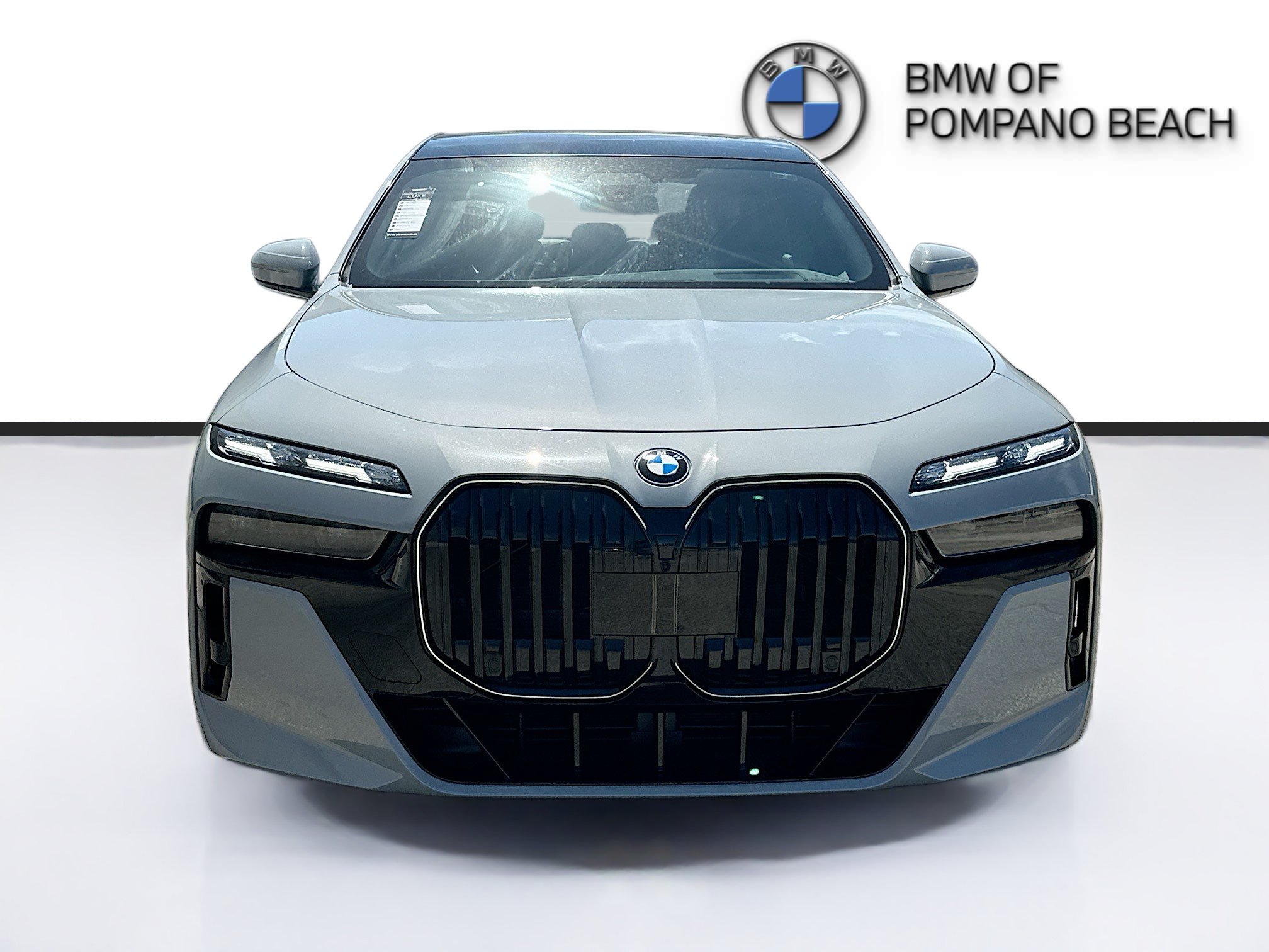 New 2026 BMW 760i xDrive w/ Executive Package AWD/4WD image 2