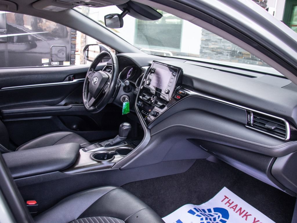 Used 2023 Toyota Camry SE FWD image 18