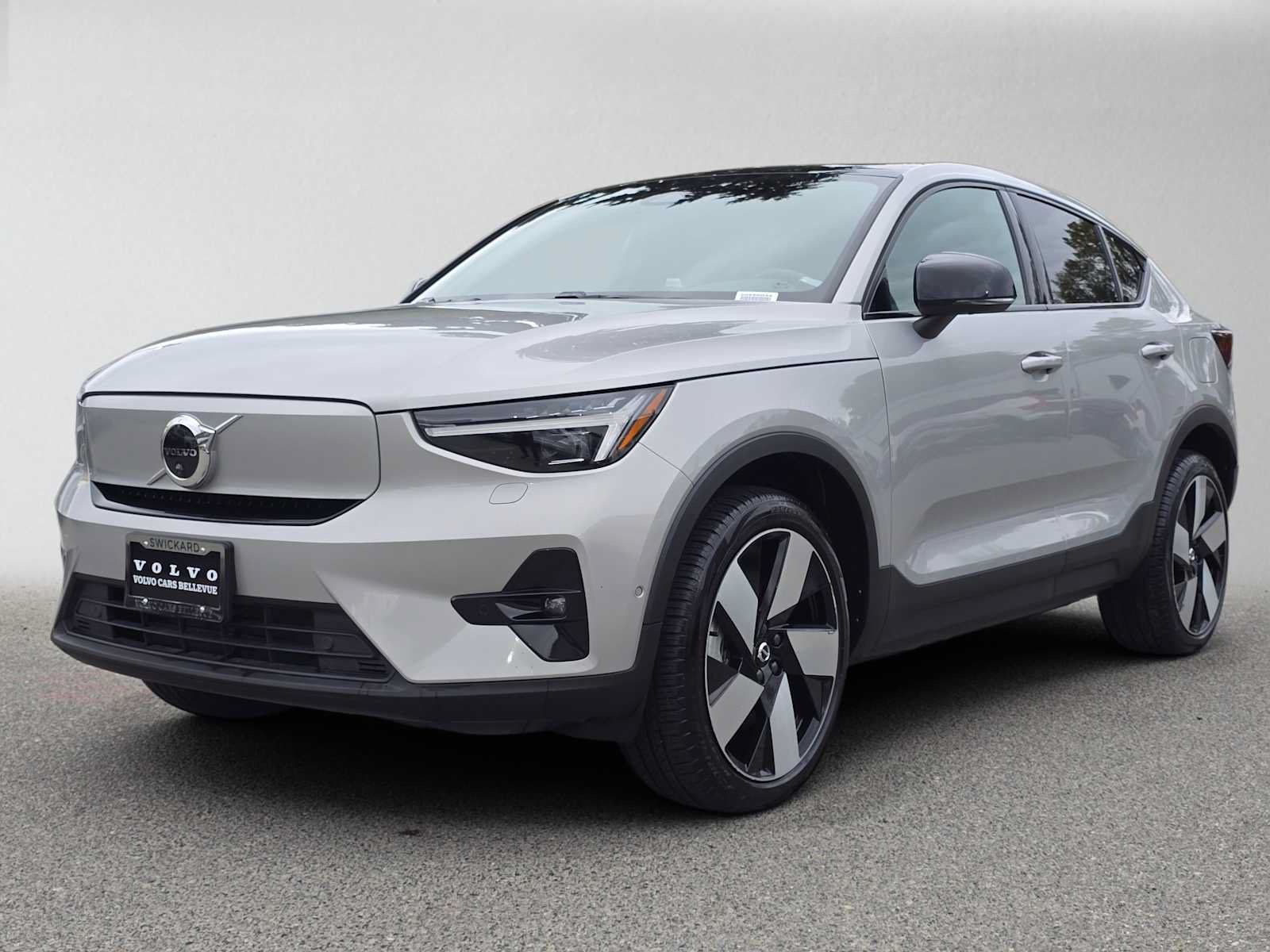 Certified 2023 Volvo C40 P8 Recharge Ultimate w/ Protection Package Premier AWD/4WD image 8