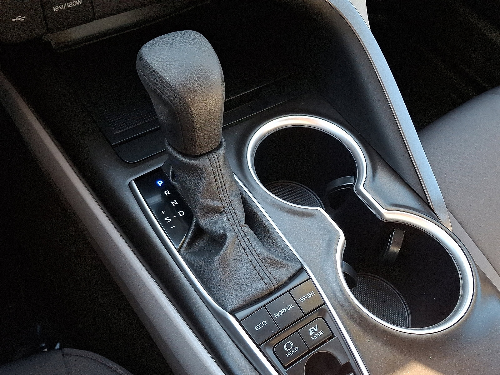 Used 2024 Toyota Camry LE image 14