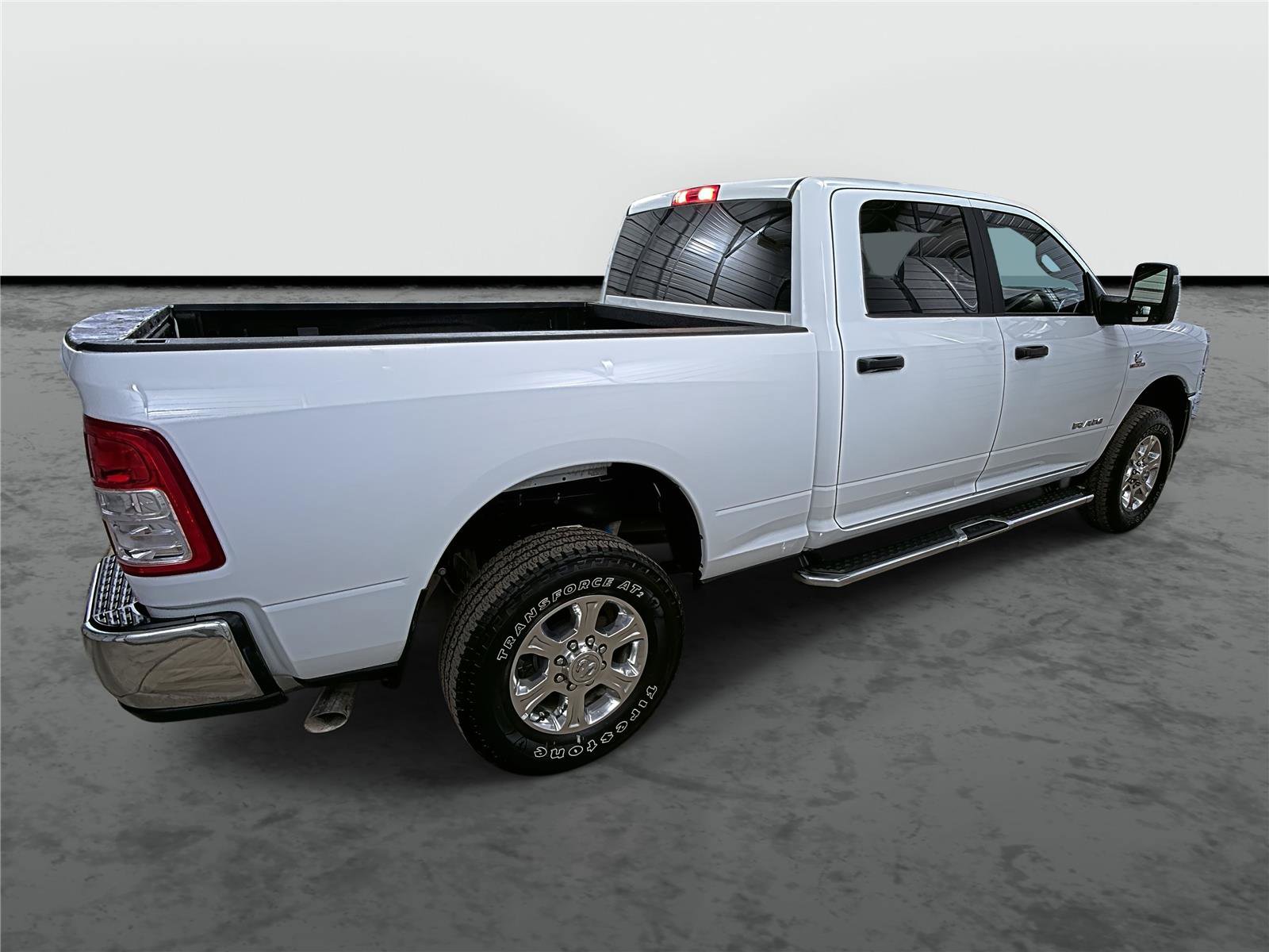 Used 2024 RAM 2500 Big Horn w/ Off Road Package image 4