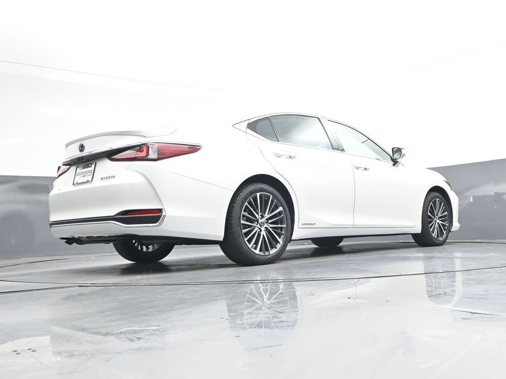 Used 2022 Lexus ES 300h w/ Premium Package FWD image 37