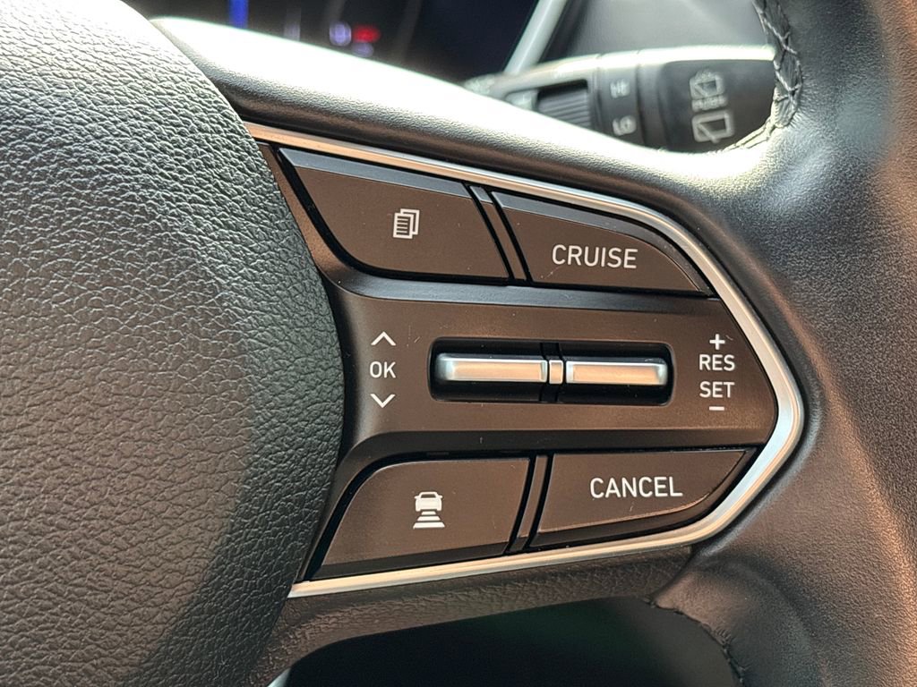 Used 2019 Hyundai Santa Fe SEL FWD image 18