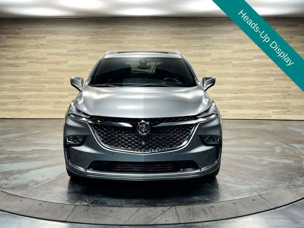 Used 2024 Buick Enclave Avenir w/ Avenir Technology Package AWD/4WD image 9