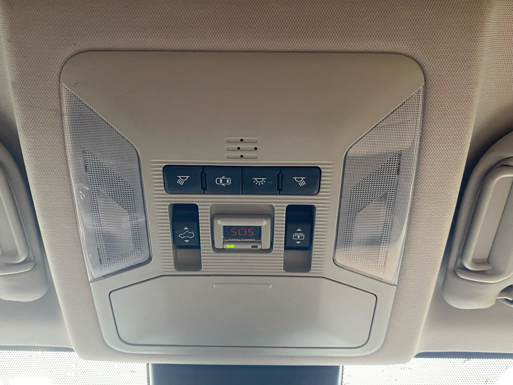 Used 2019 Toyota RAV4 Limited w/ Advanced Technology Package image 22