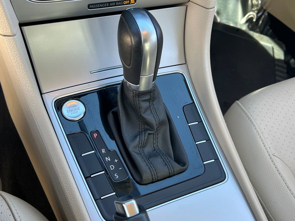 Used 2019 Volkswagen Passat 2.0T Wolfsburg image 27