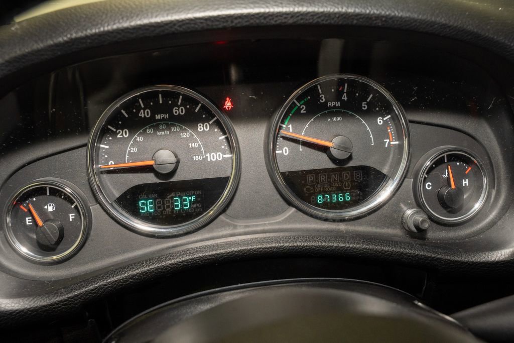 Used 2013 Jeep Wrangler Sahara image 16