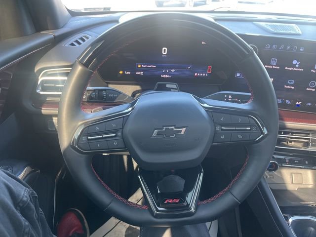 Used 2024 Chevrolet Traverse RS image 31