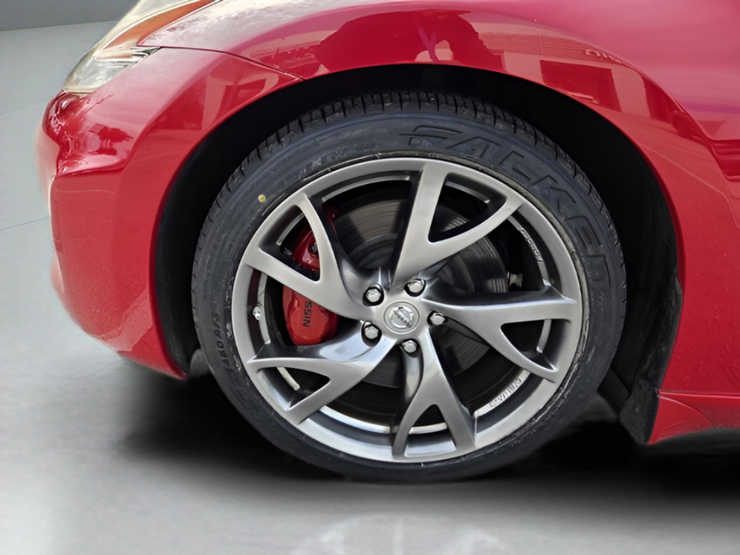 Used 2016 Nissan 370Z Sport Tech image 31