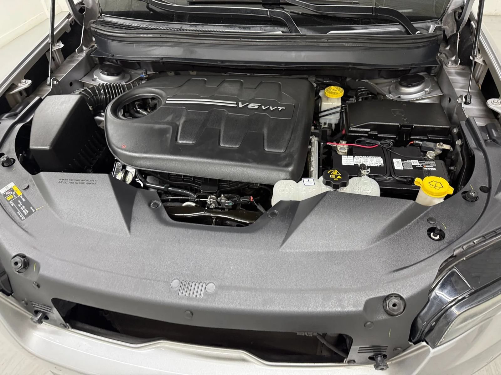 Used 2019 Jeep Cherokee Limited w/ Luxury Group AWD/4WD image 44