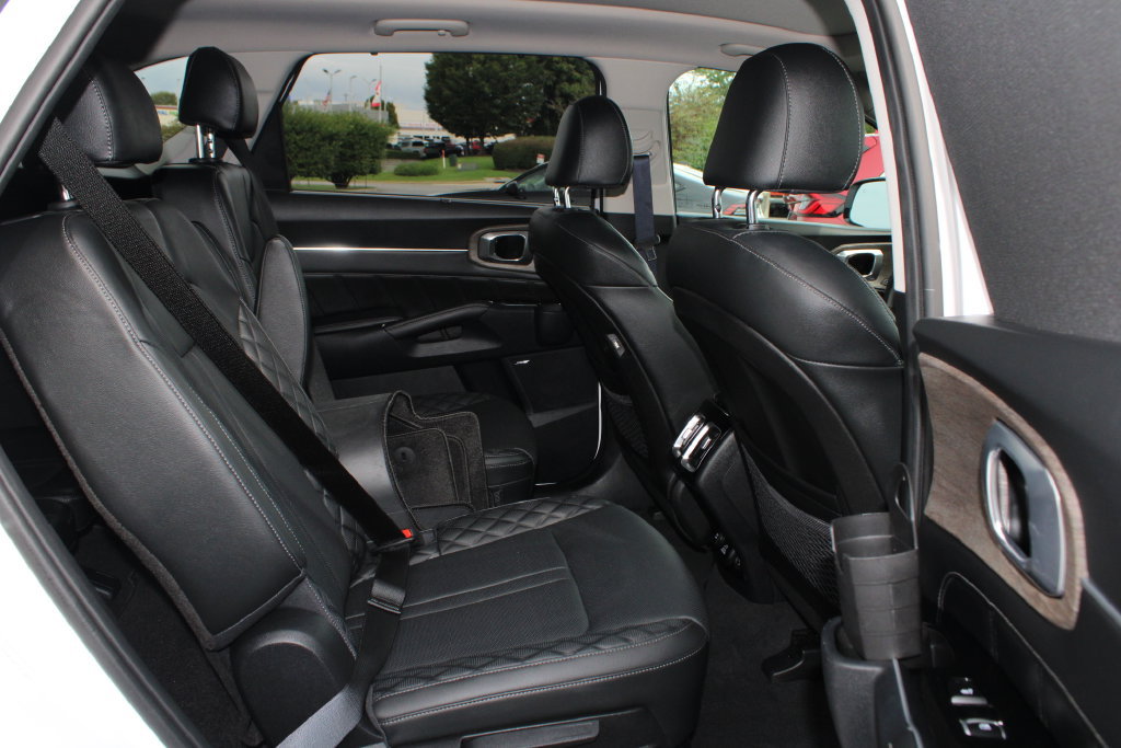 Used 2023 Kia Sorento SX Prestige AWD/4WD image 14