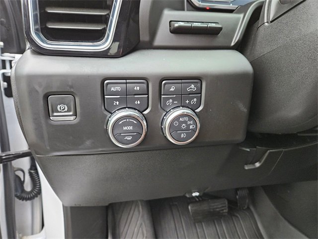 Used 2024 GMC Sierra 3500 Denali Ultimate image 19