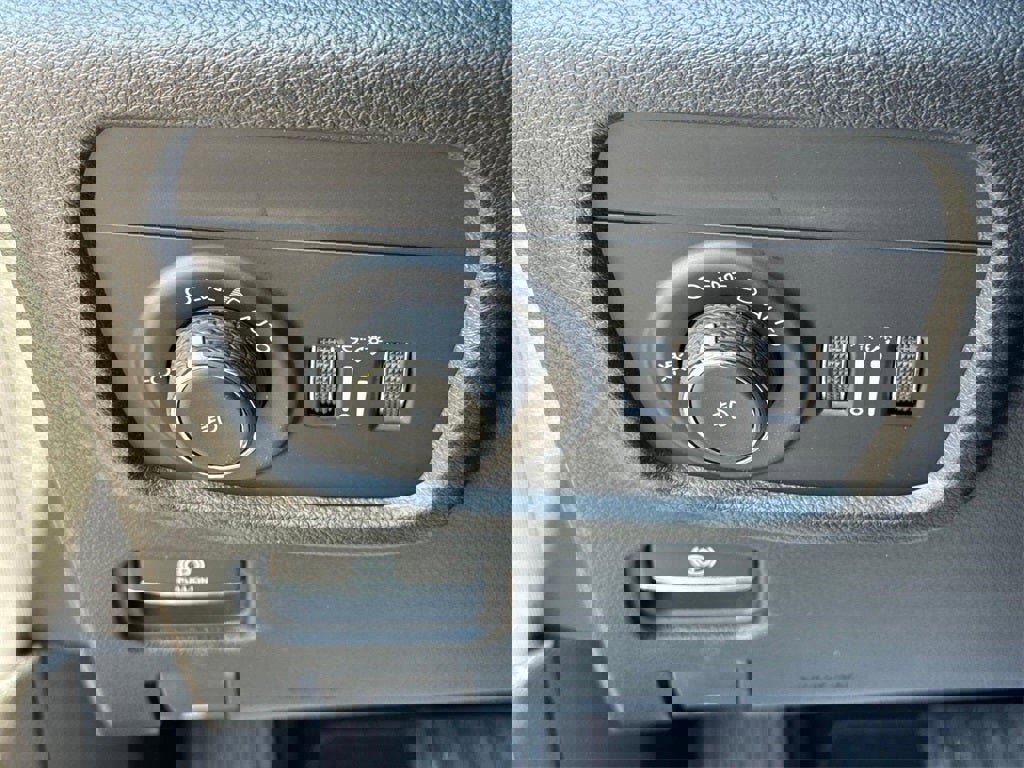 New 2026 Jeep Grand Cherokee L Limited w/ Limited Altitude Package image 21