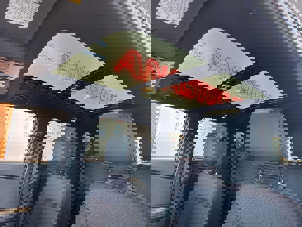 Used 2022 Chevrolet Blazer RS AWD/4WD image 33