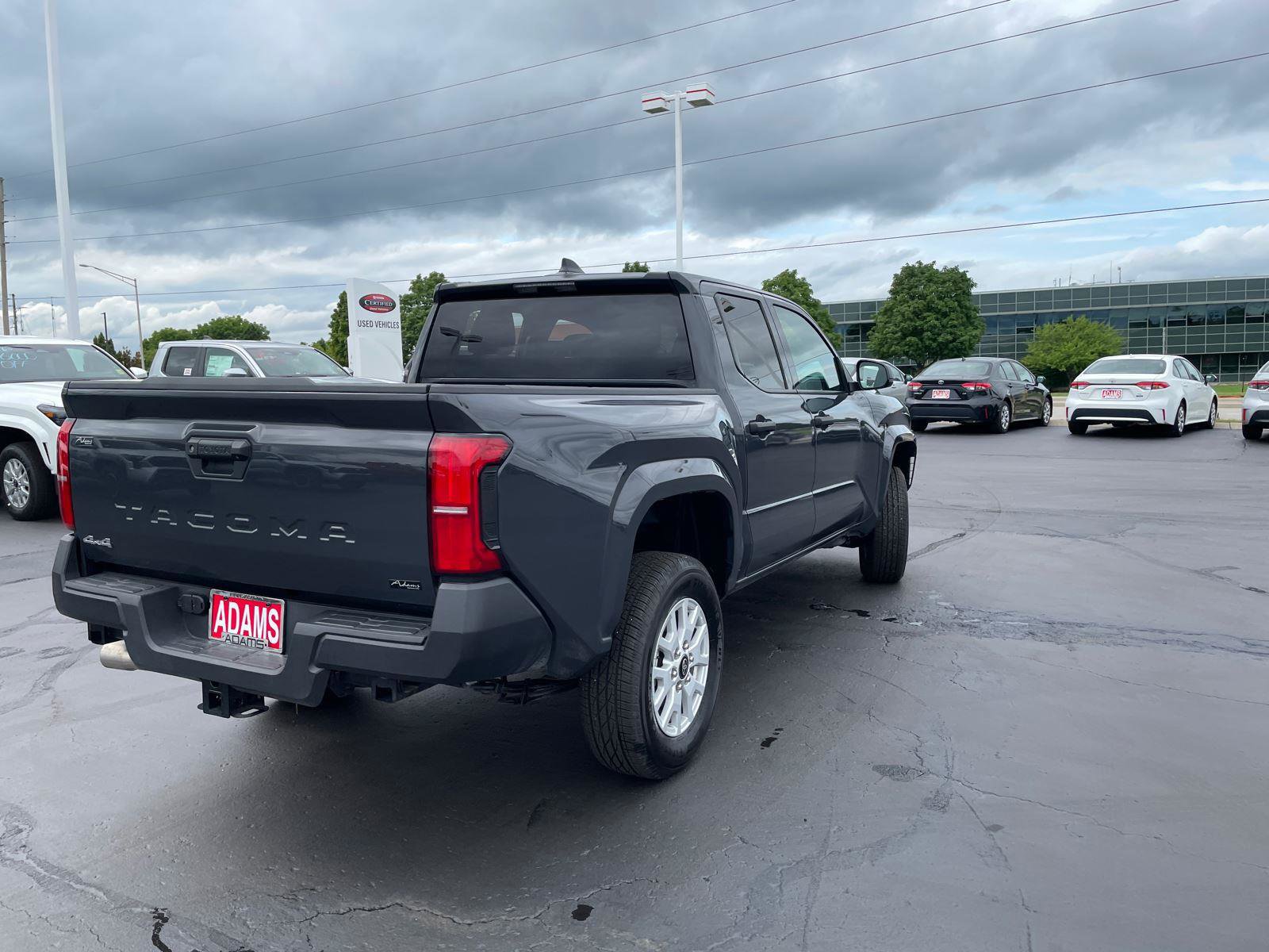 Used 2024 Toyota Tacoma SR AWD/4WD image 8