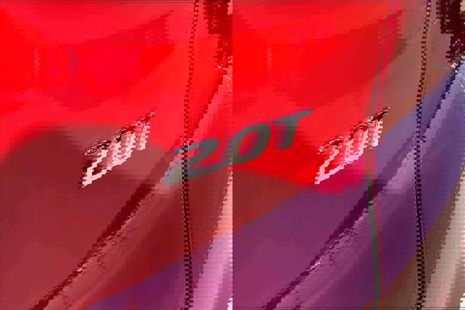 Used 2019 Hyundai Santa Fe Limited w/ Cargo Package image 11