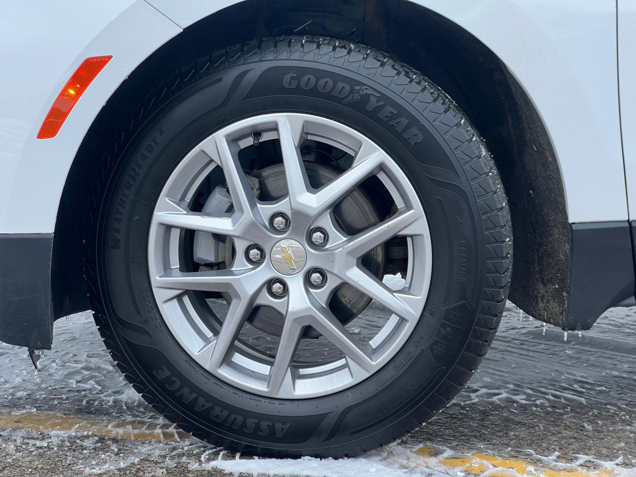 Used 2022 Chevrolet Equinox LT image 48