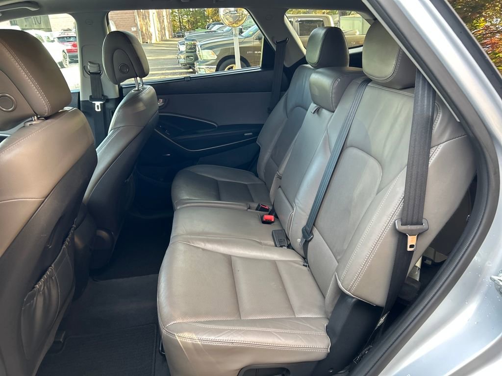 Used 2015 Hyundai Santa Fe GLS w/ Option Group 03 image 26