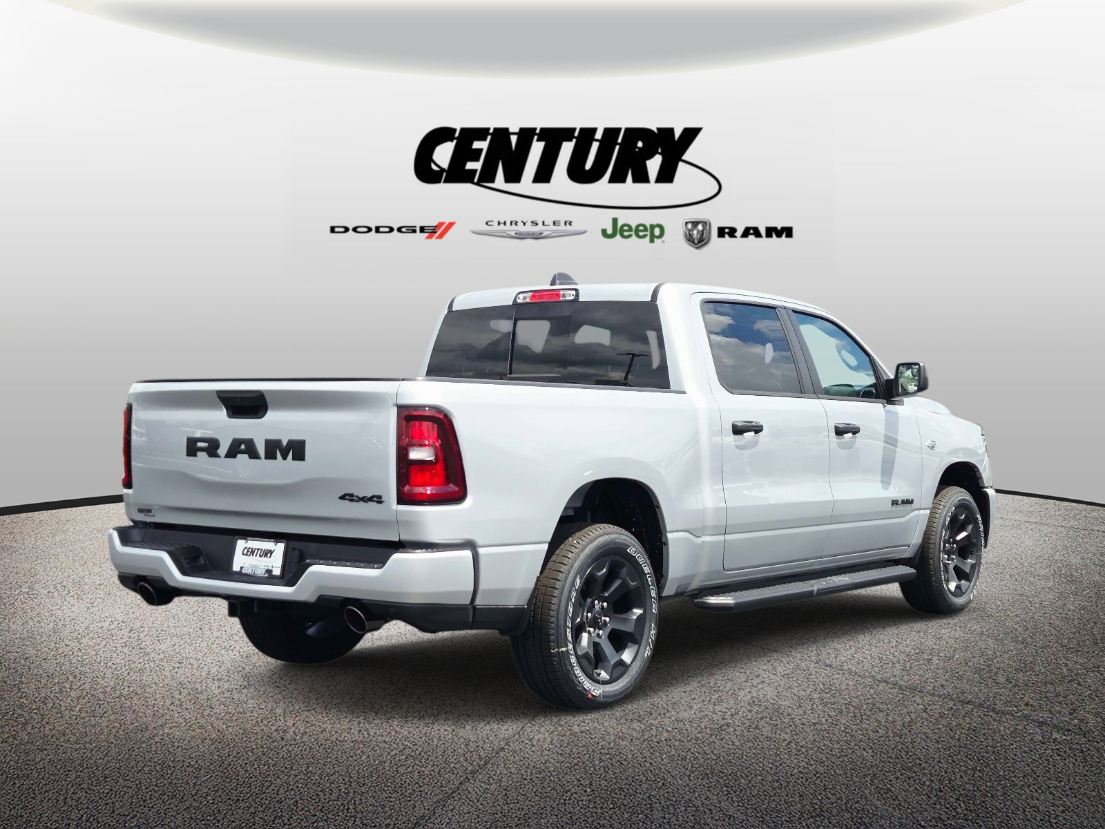 New 2026 RAM 1500 Express AWD/4WD image 3
