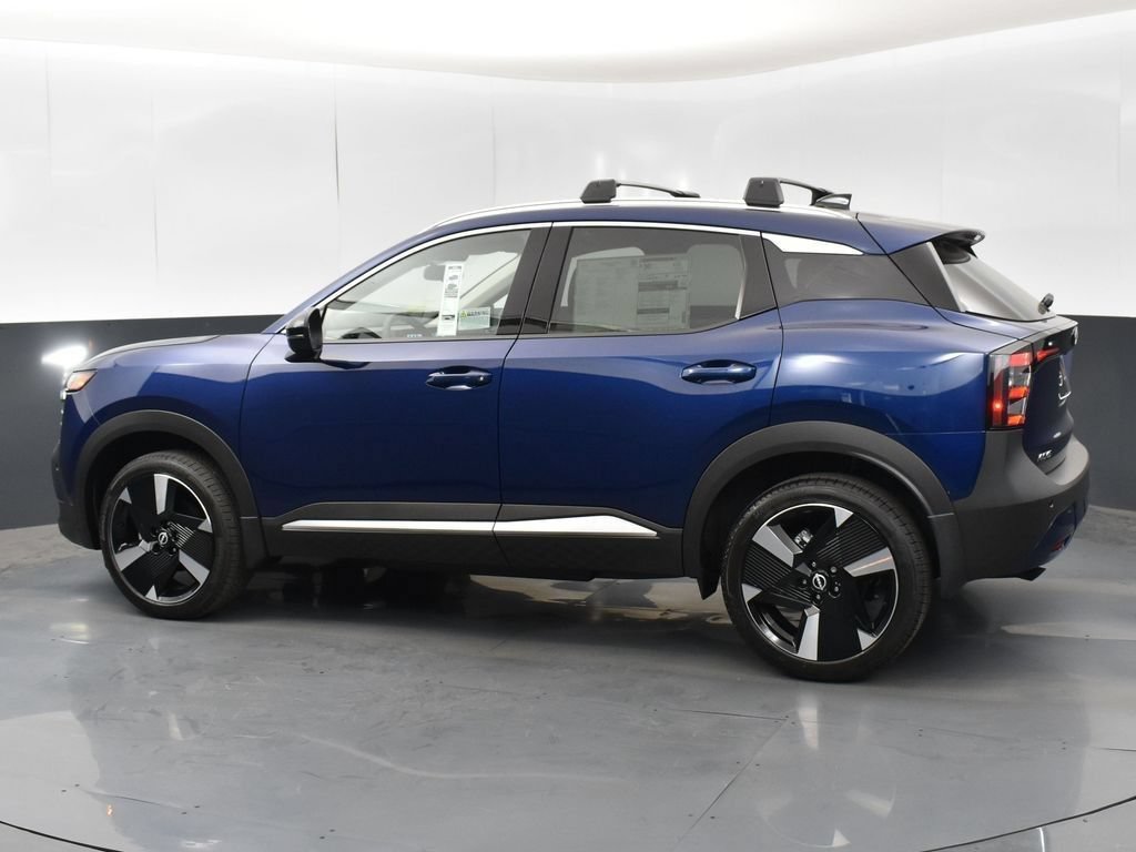 New 2026 Nissan Kicks SR w/ Cold Weather Package AWD/4WD image 5