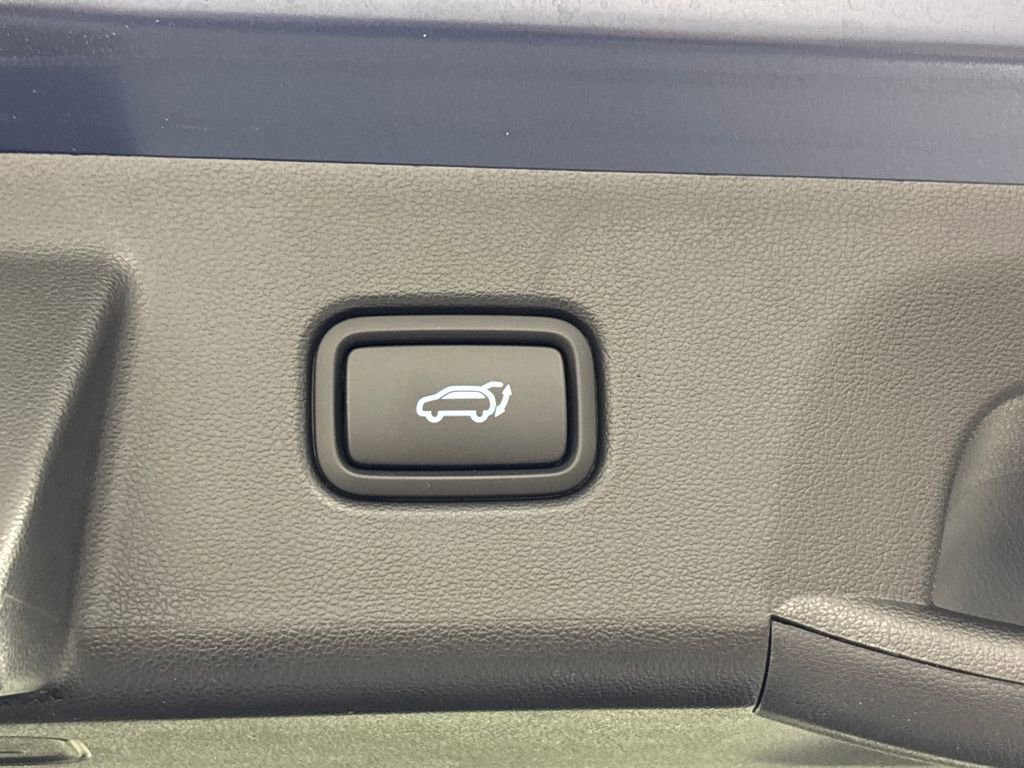 Used 2025 Hyundai Tucson Limited image 33