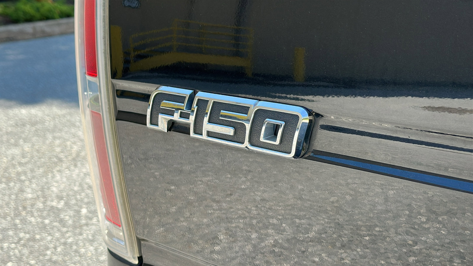 Used 2013 Ford F150 Lariat w/ Mid Equipment Group AWD/4WD image 10