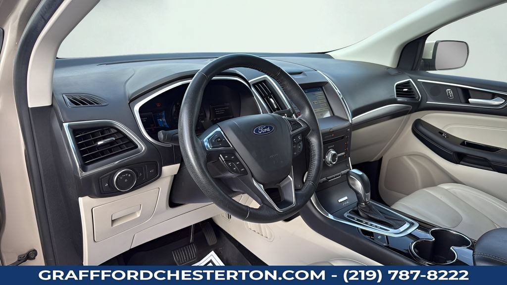Used 2017 Ford Edge Titanium FWD image 35