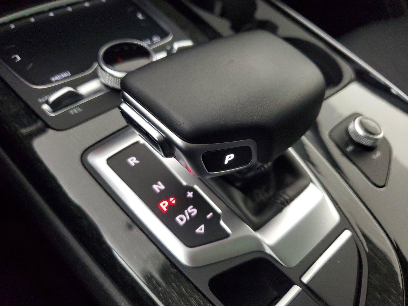 Used 2019 Audi Q7 3.0T Prestige w/ Prestige Package AWD/4WD image 31