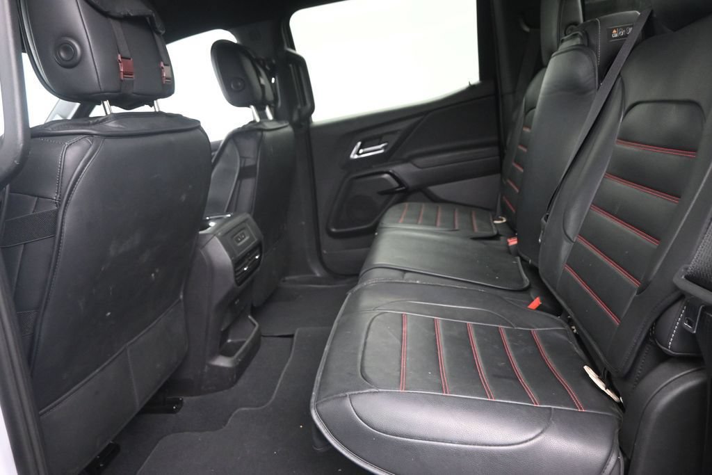 Used 2025 Chevrolet Silverado EV LT AWD/4WD image 15