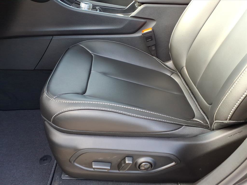 New 2026 Jeep Grand Cherokee Limited w/ Limited Altitude Package image 16