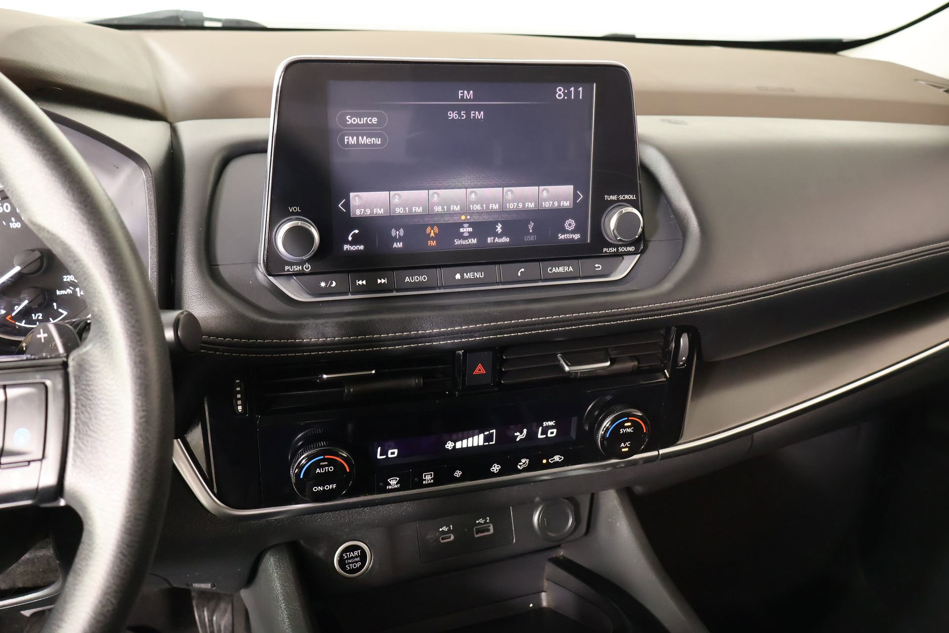 Used 2021 Nissan Rogue SV image 5