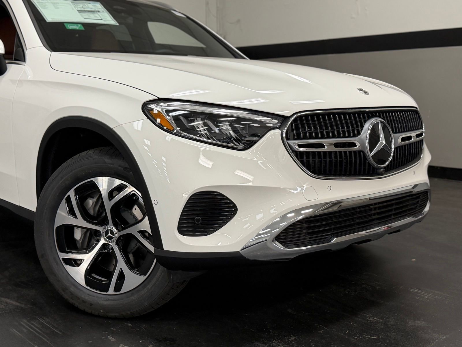New 2026 Mercedes-Benz GLC 350e 4MATIC image 2