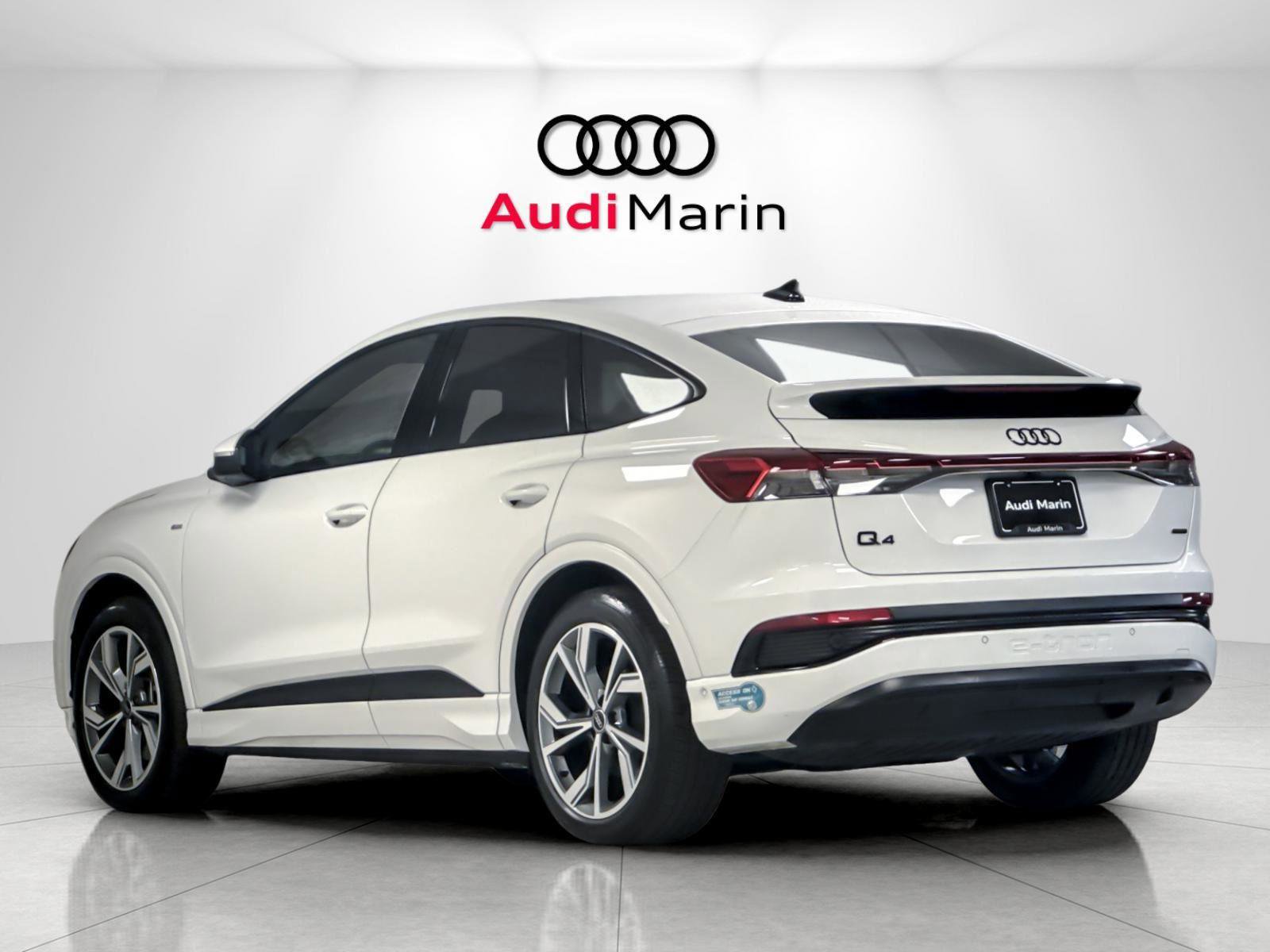 Certified 2024 Audi Q4 e-tron Prestige image 3