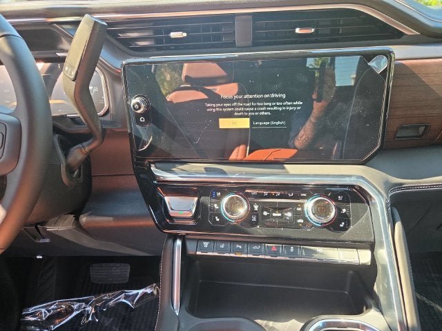 New 2026 GMC Sierra 3500 Denali Ultimate AWD/4WD image 15