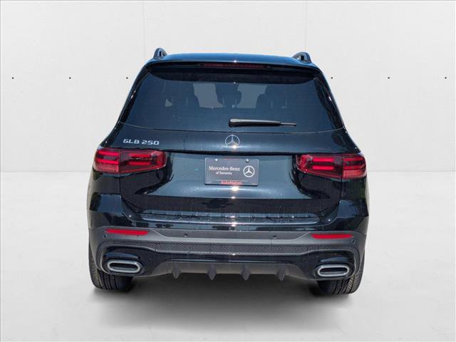 New 2025 Mercedes-Benz GLB 250 image 8