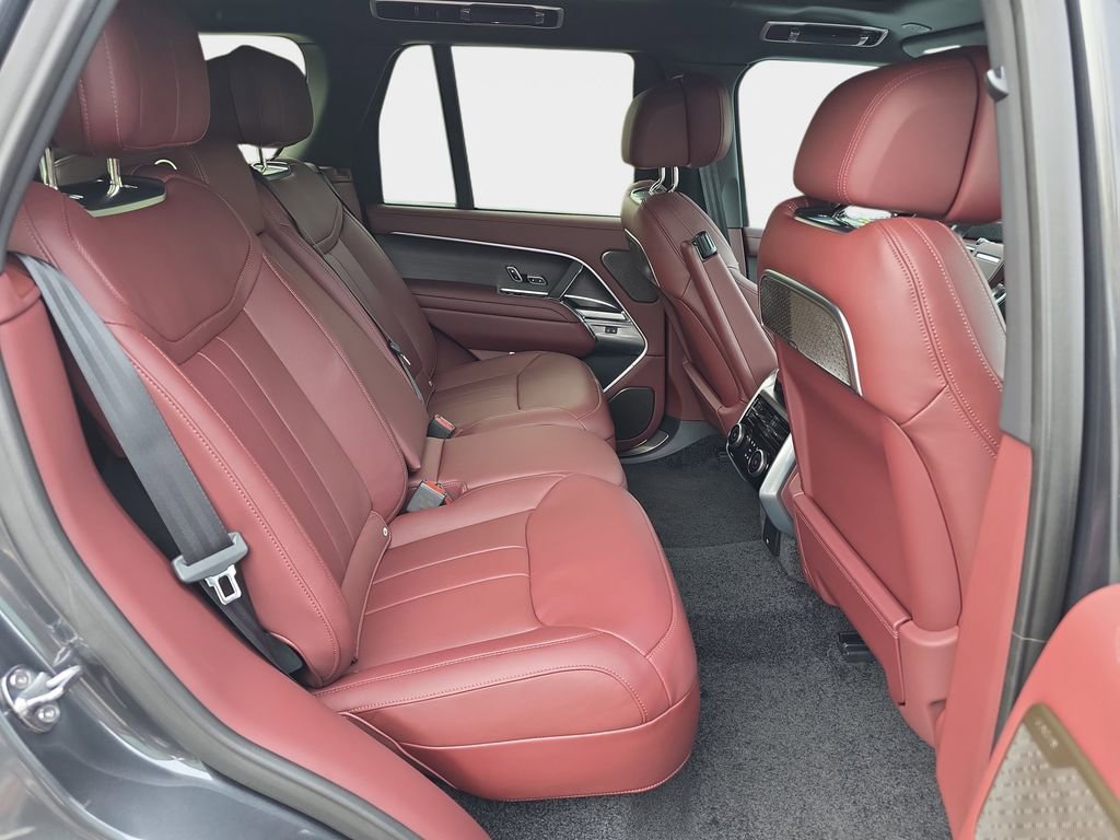 New 2025 Land Rover Range Rover Autobiography image 11